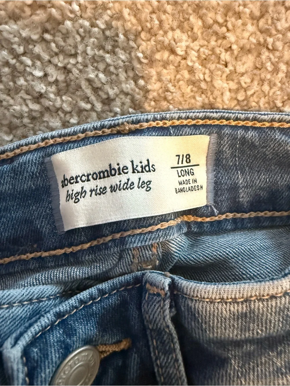 abercrombie kids blue high rise wide-leg jeans long with braided side trim. 7-8